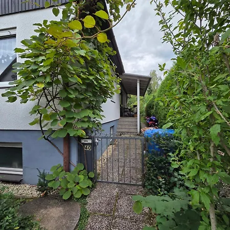 Cozy House With 2 Bedrooms Casa vacanze *
