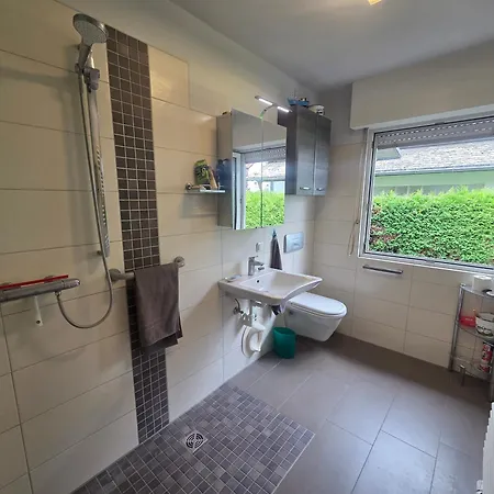 Cozy House With 2 Bedrooms Casa vacanze *