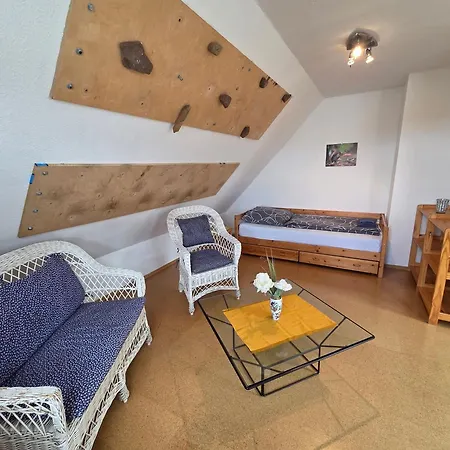 Casa vacanze Cozy House With 2 Bedrooms *