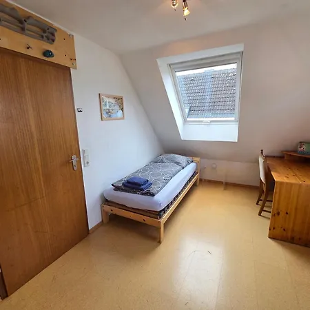 Cozy House With 2 Bedrooms Mühlheim